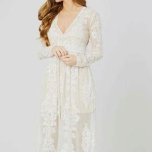 ARULA long sleeved lace dress